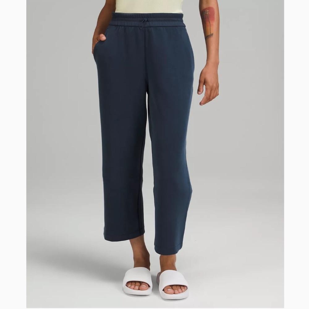 Softstreme High-Rise Straight Leg Crop True Navy 4
